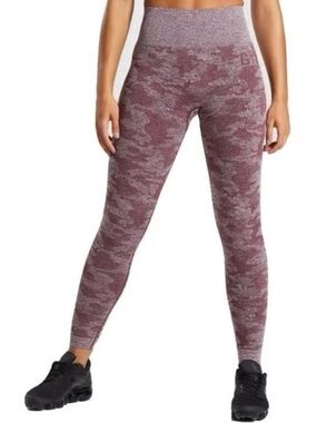 Gymshark Small Adapt Camo Berry Leggings